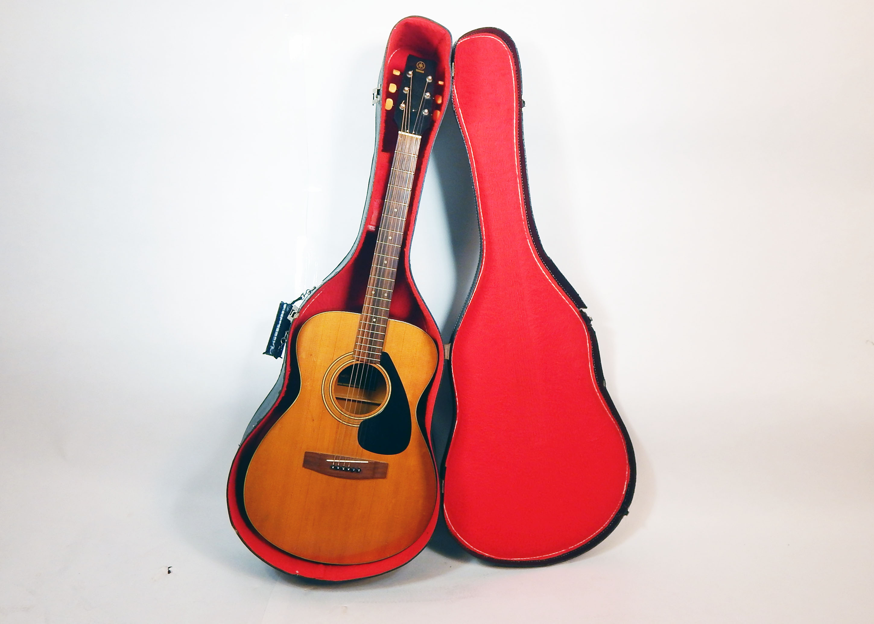 Vintage 1970s Yamaha FG-110 Acoustic Guitar With Case