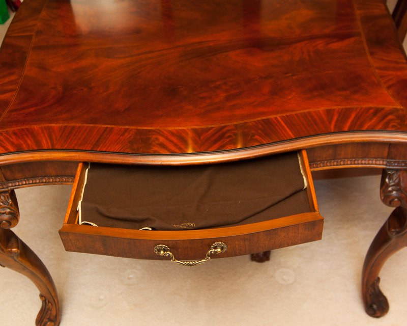 Henredon Dining Table and Chairs