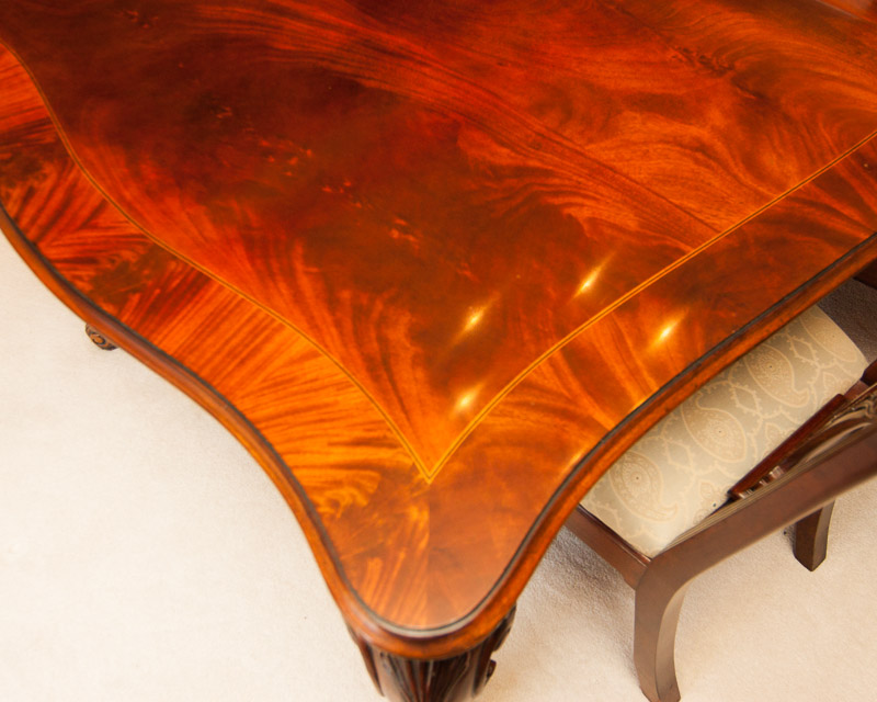 Henredon Dining Table and Chairs