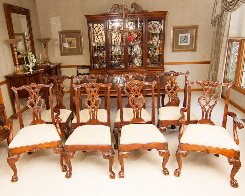 Henredon Dining Table and Chairs