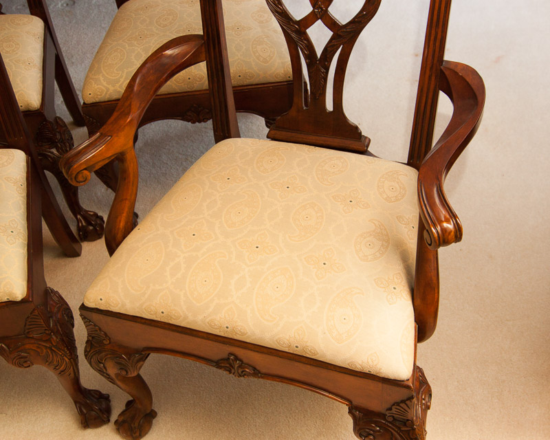 Henredon Dining Table and Chairs