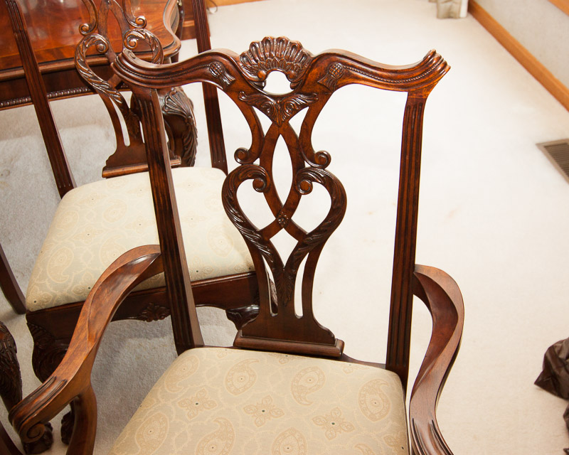 Henredon Dining Table and Chairs