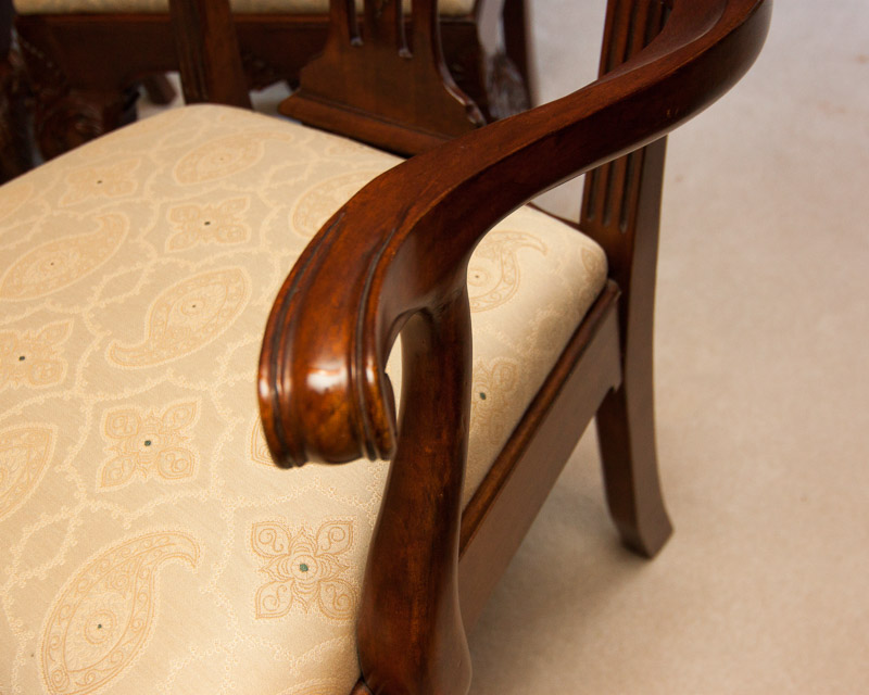 Henredon Dining Table and Chairs