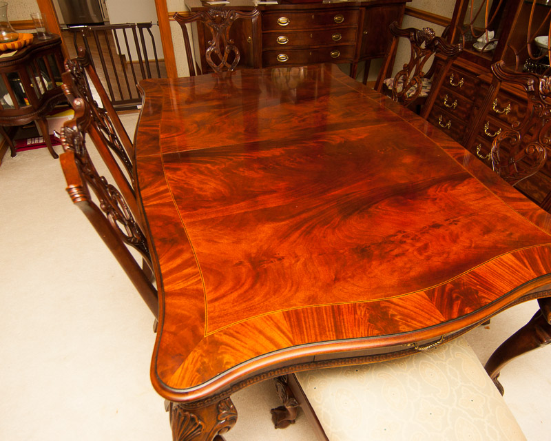 Henredon Dining Table and Chairs