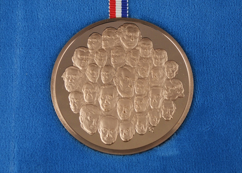 Solid Bronze Franklin Mint Bicentennial Medal
