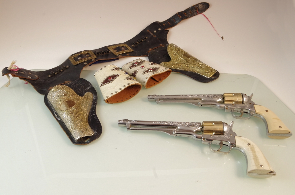 Vintage Mid Century Hubley Colt .45 Cap Guns and Holster Set