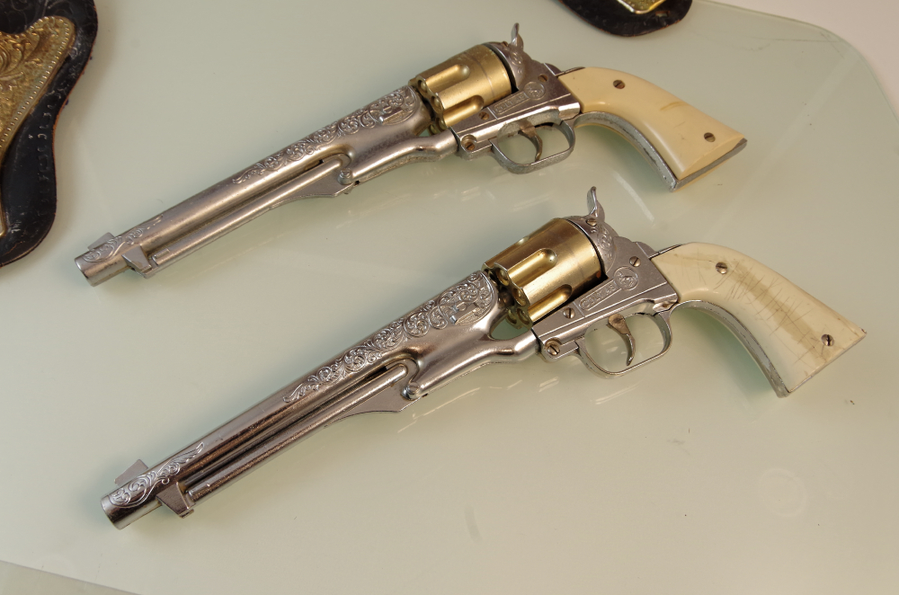 Vintage Mid Century Hubley Colt .45 Cap Guns and Holster Set