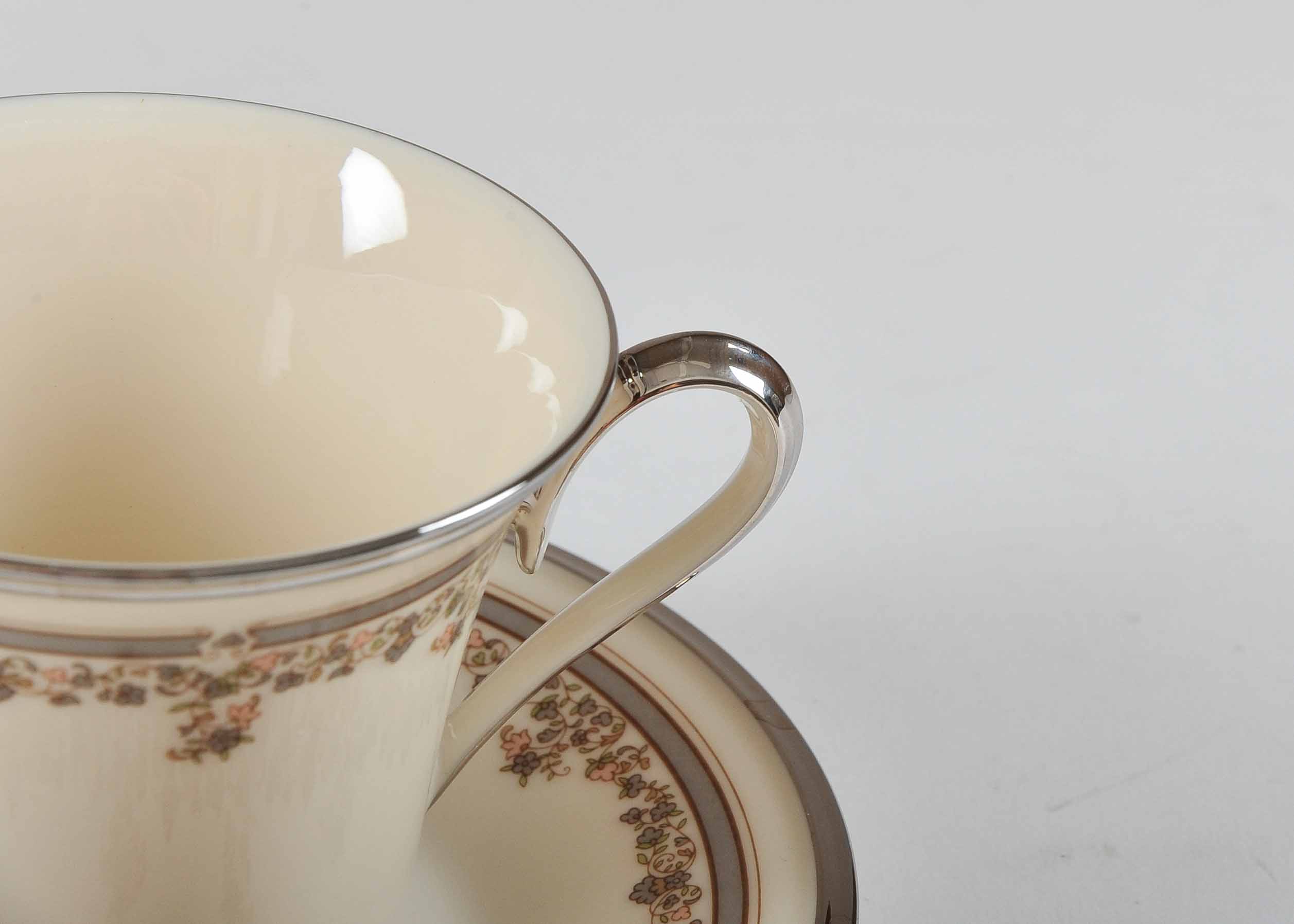 Lenox Lace Point China Dinnerware Set