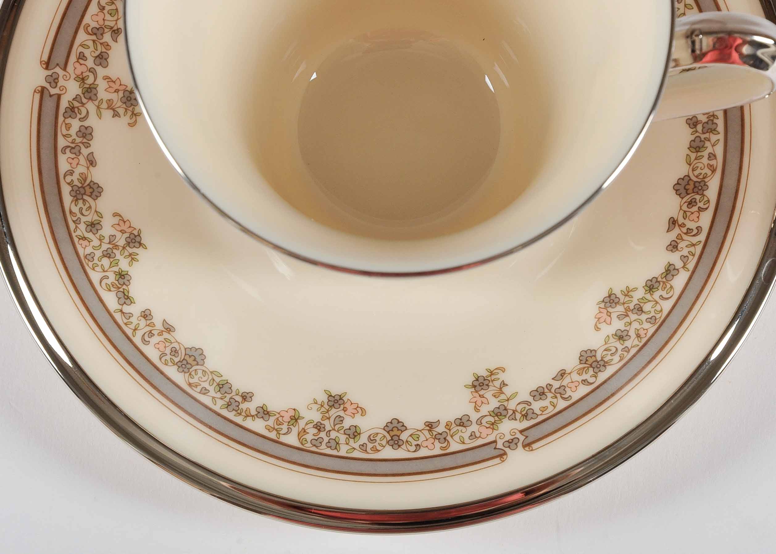 Lenox Lace Point China Dinnerware Set