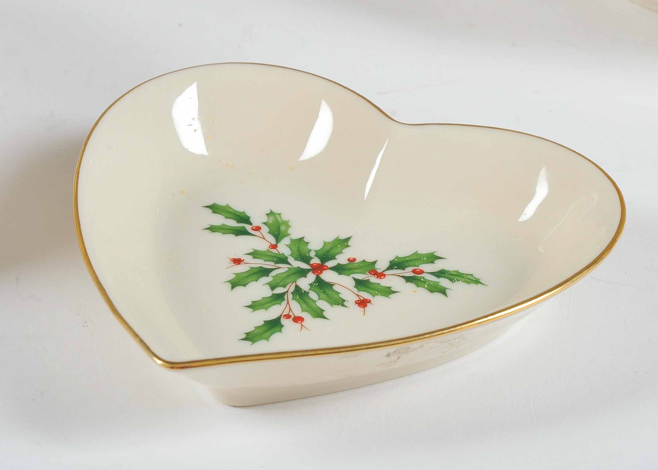 Lenox Lace Point China Dinnerware Set