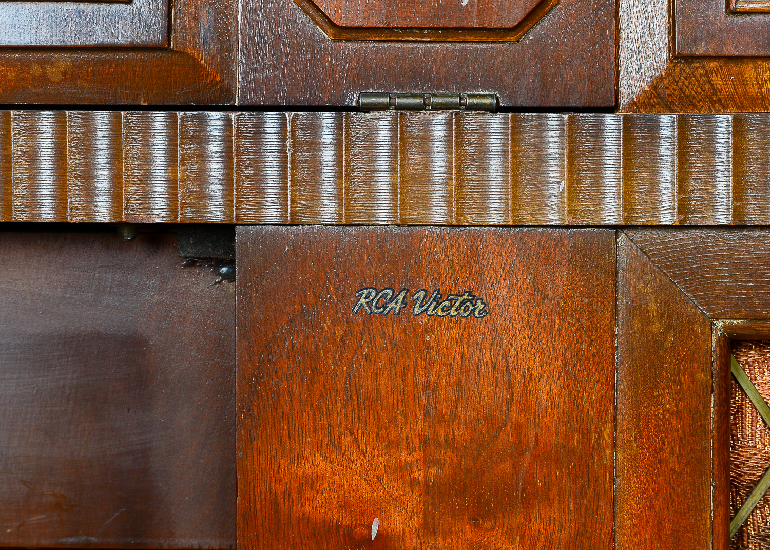 1946 RCA Victor Victrola Stereo Cabinet