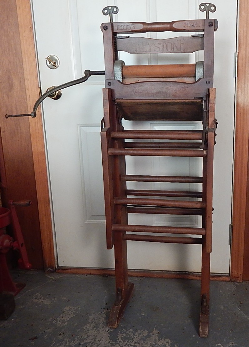 Antique American Wringer Co. Clothes Wringer