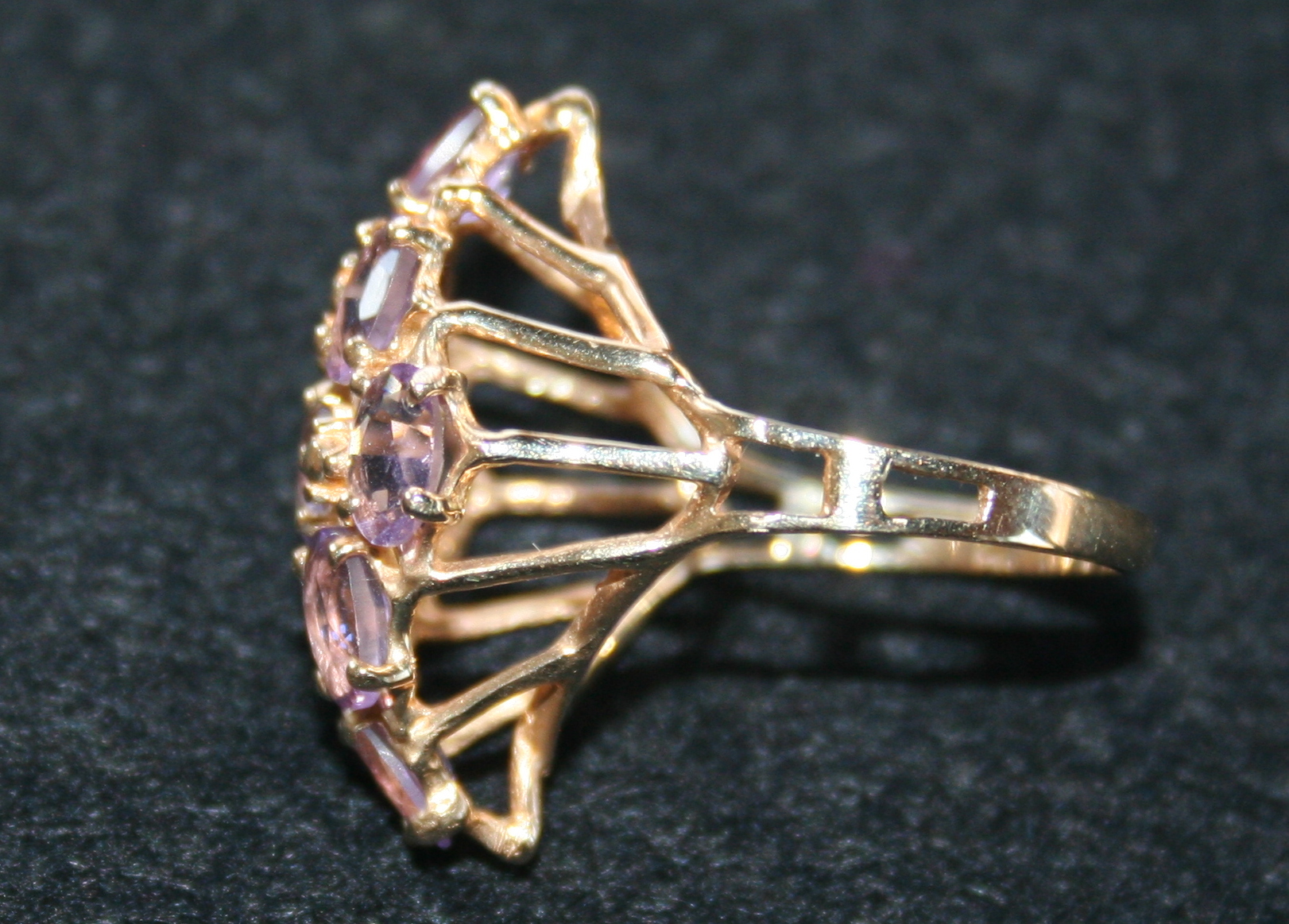 10K Yellow Gold and Amethyst Ring