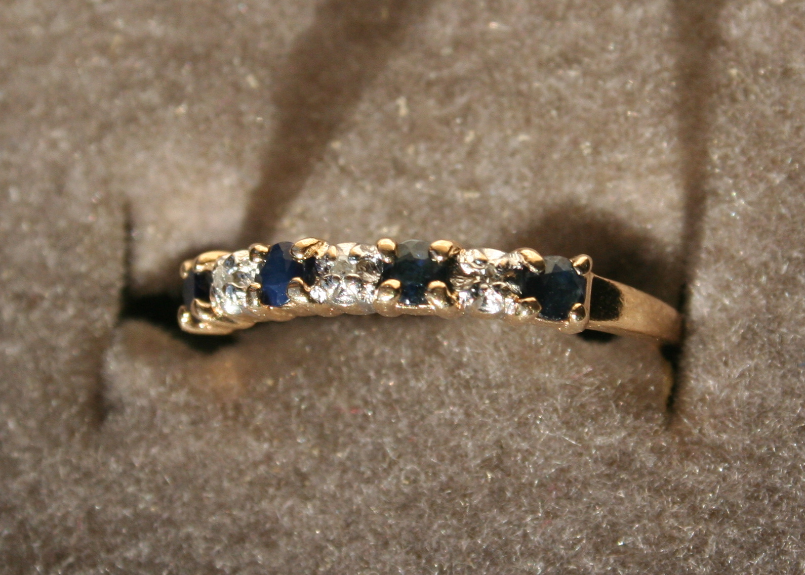 10K Yellow Gold Diamond and Sapphire Ring