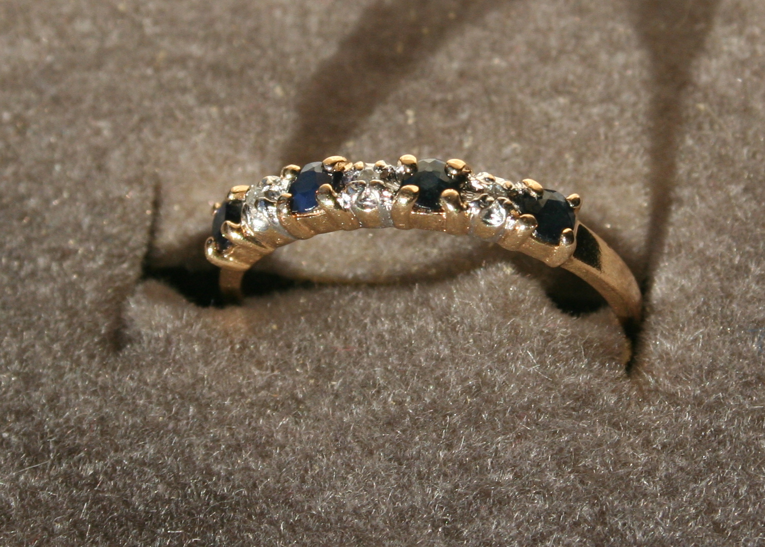 10K Yellow Gold Diamond and Sapphire Ring