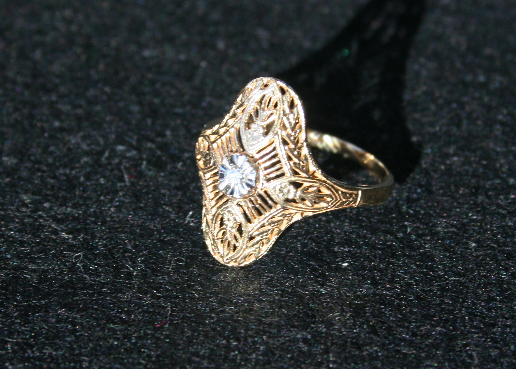 14K Yellow Gold Filigree Diamond Ring