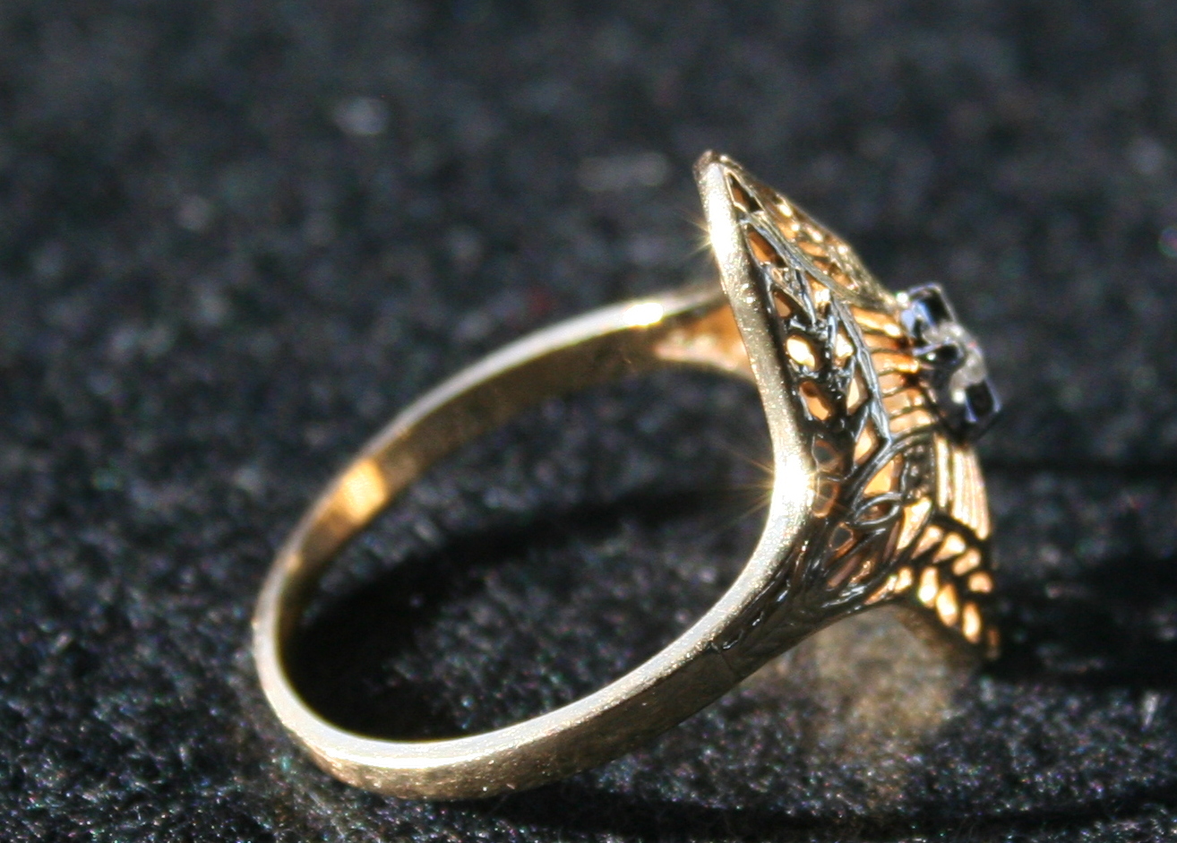 14K Yellow Gold Filigree Diamond Ring