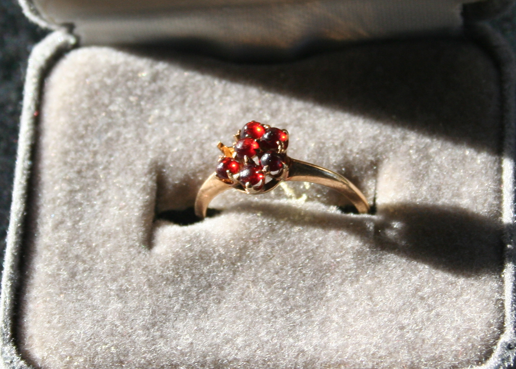 14K Yellow Gold Garnet Cluster Ring