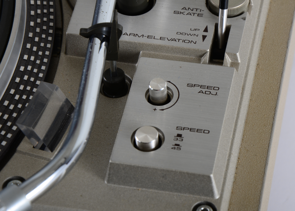 Pioneer PL-518 Turntable