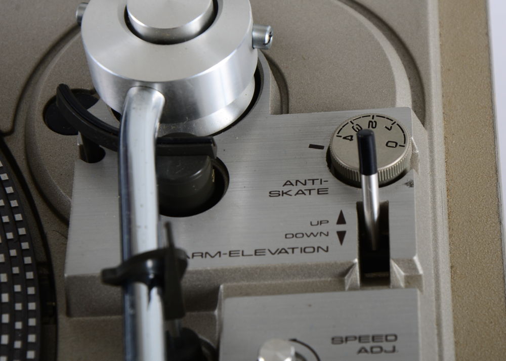 Pioneer PL-518 Turntable