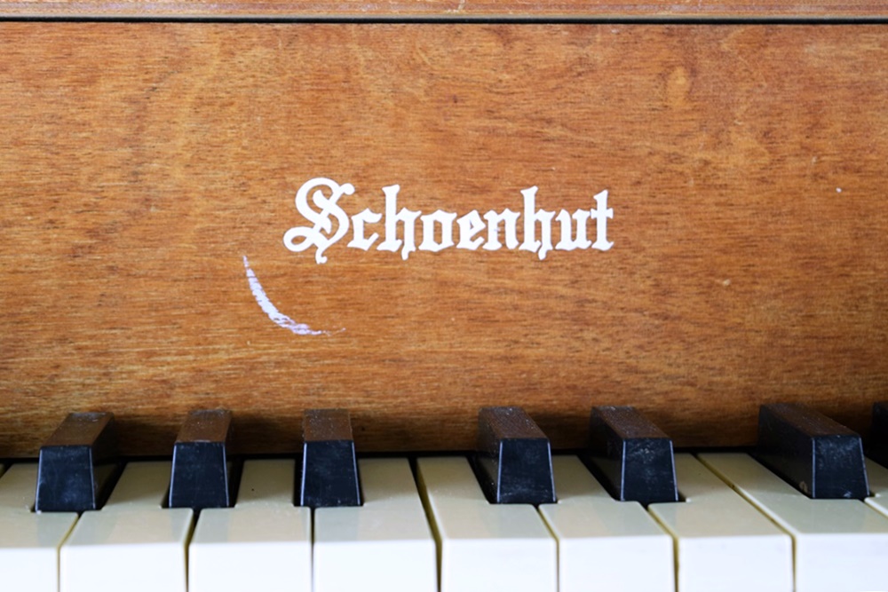 Vintage 1960s Schoenhut Toy Piano