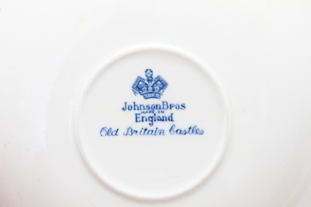 Blue and White China in W.R. Midwinter "Landscape" and More