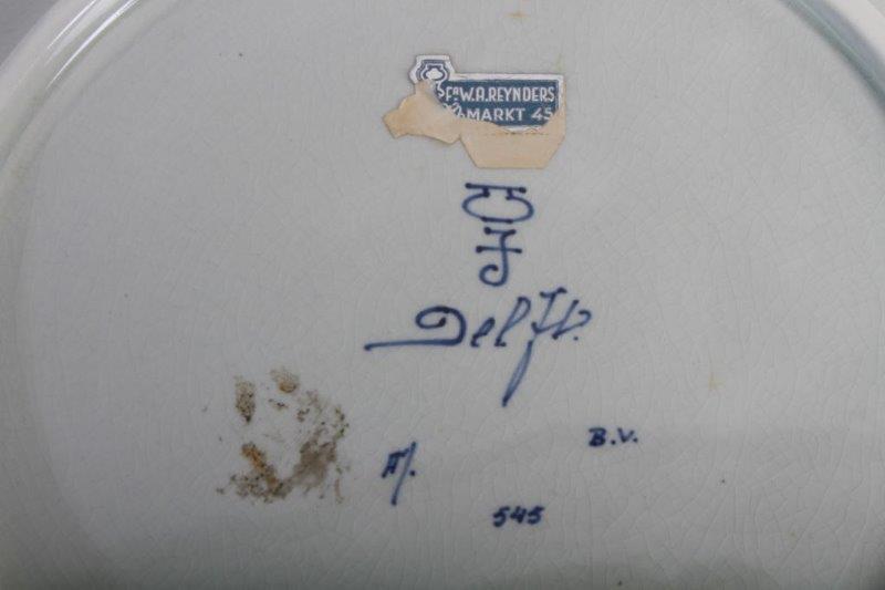 Delft "Naar du Chattel" Plate