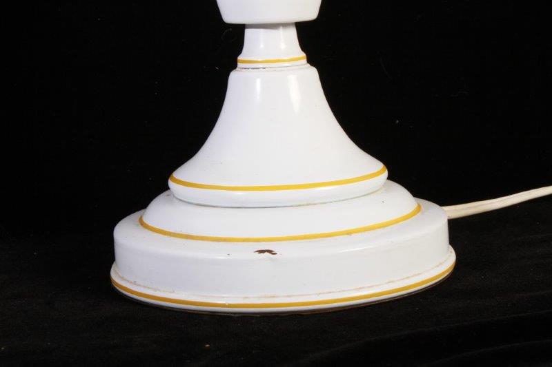 Vintage Portable Metal Table Lamp from Underwriter