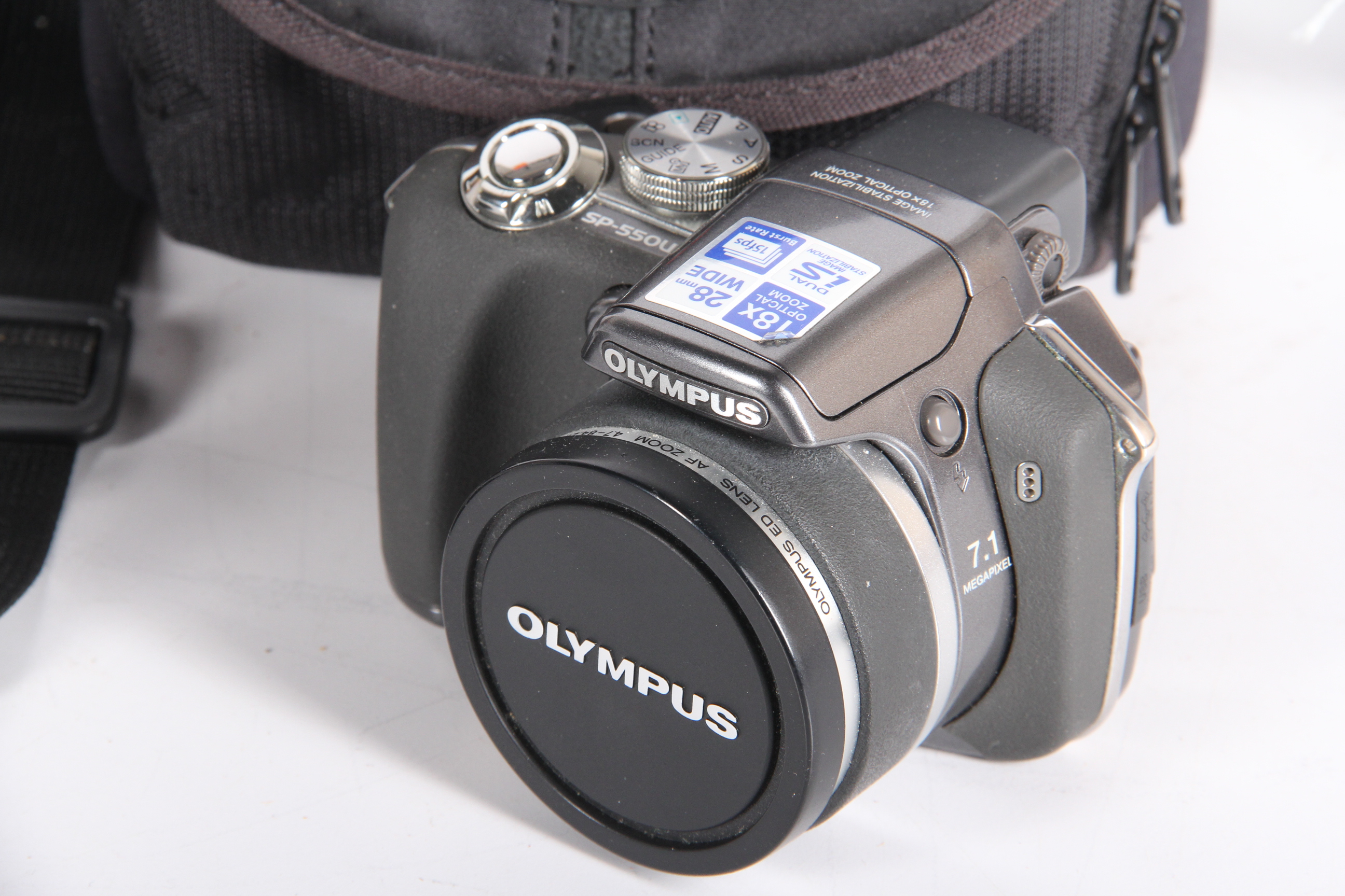 Olympus SP-55OUZ Digital Camera