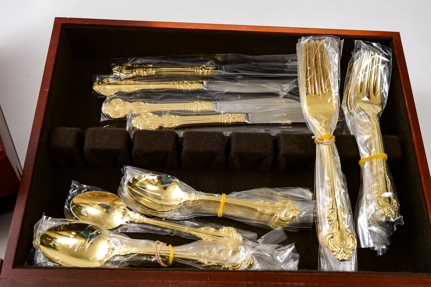Gold Tone Stainless Steel Flatware