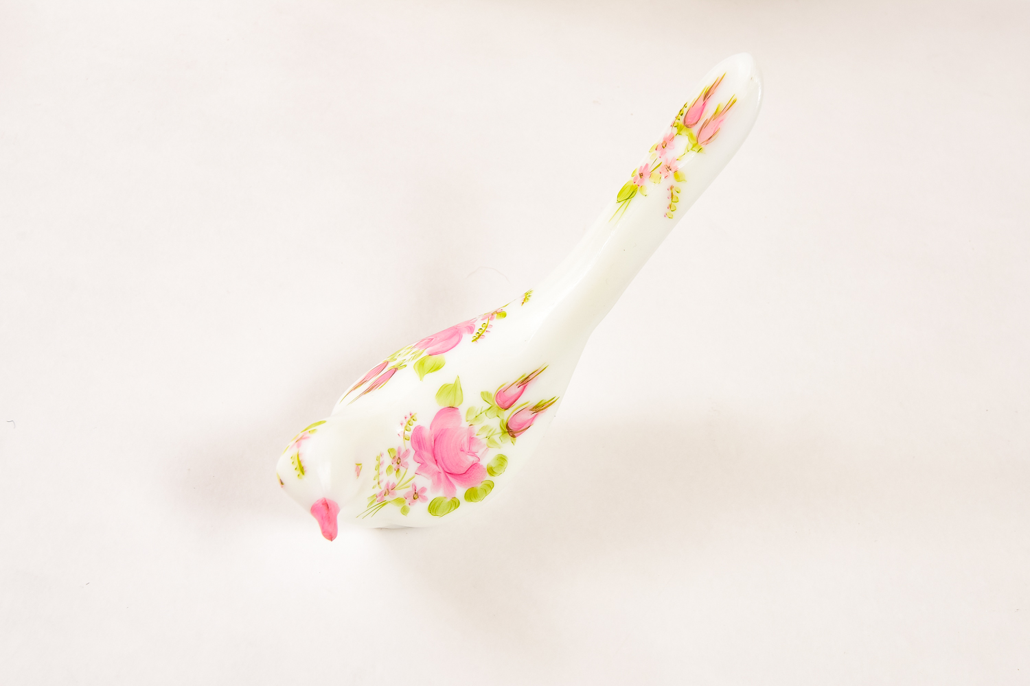 Charming Table Decorative Collection Including Fenton