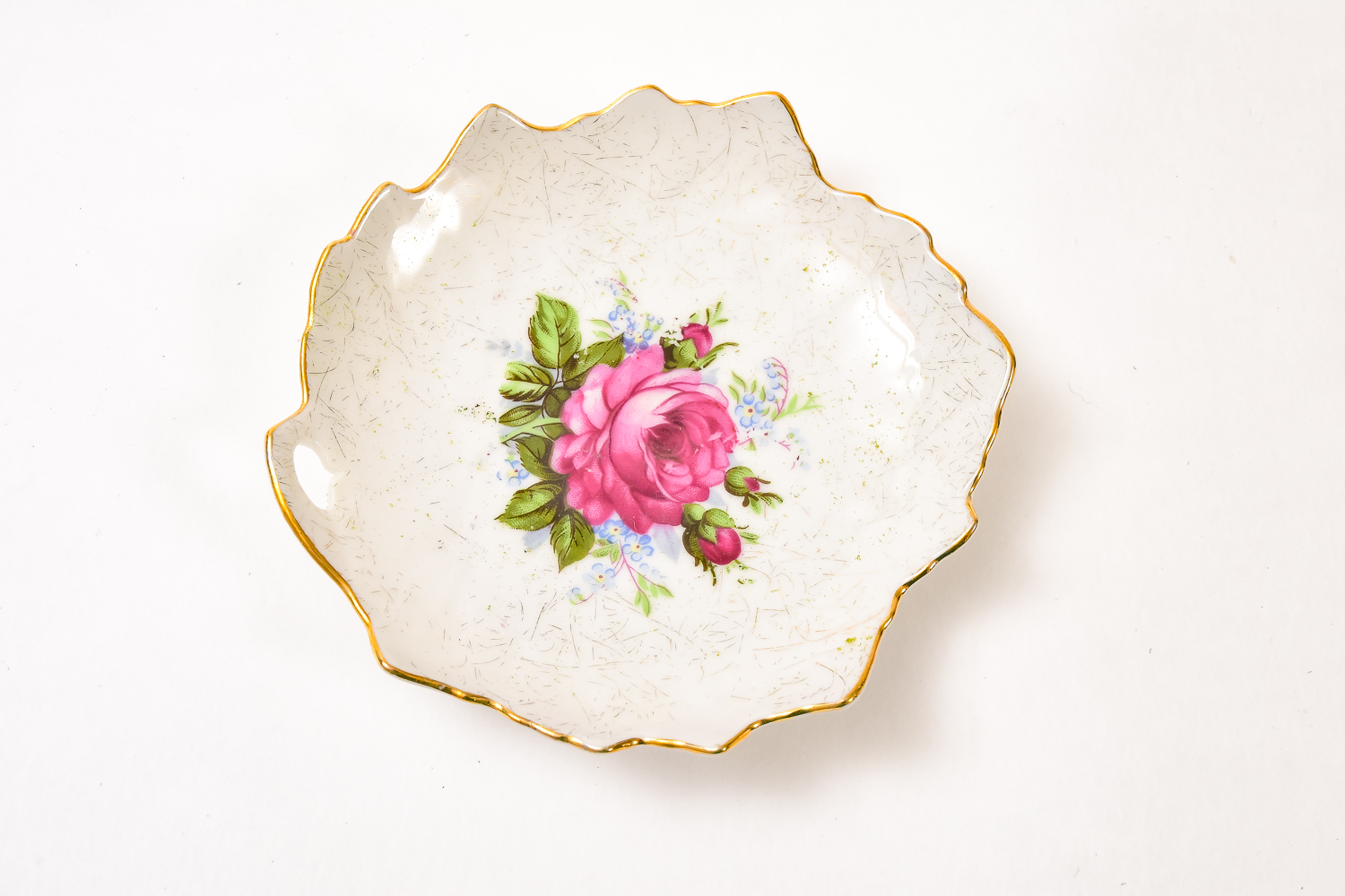 Charming Table Decorative Collection Including Fenton