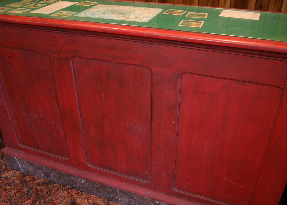 Vintage Ulen Country Club Bar