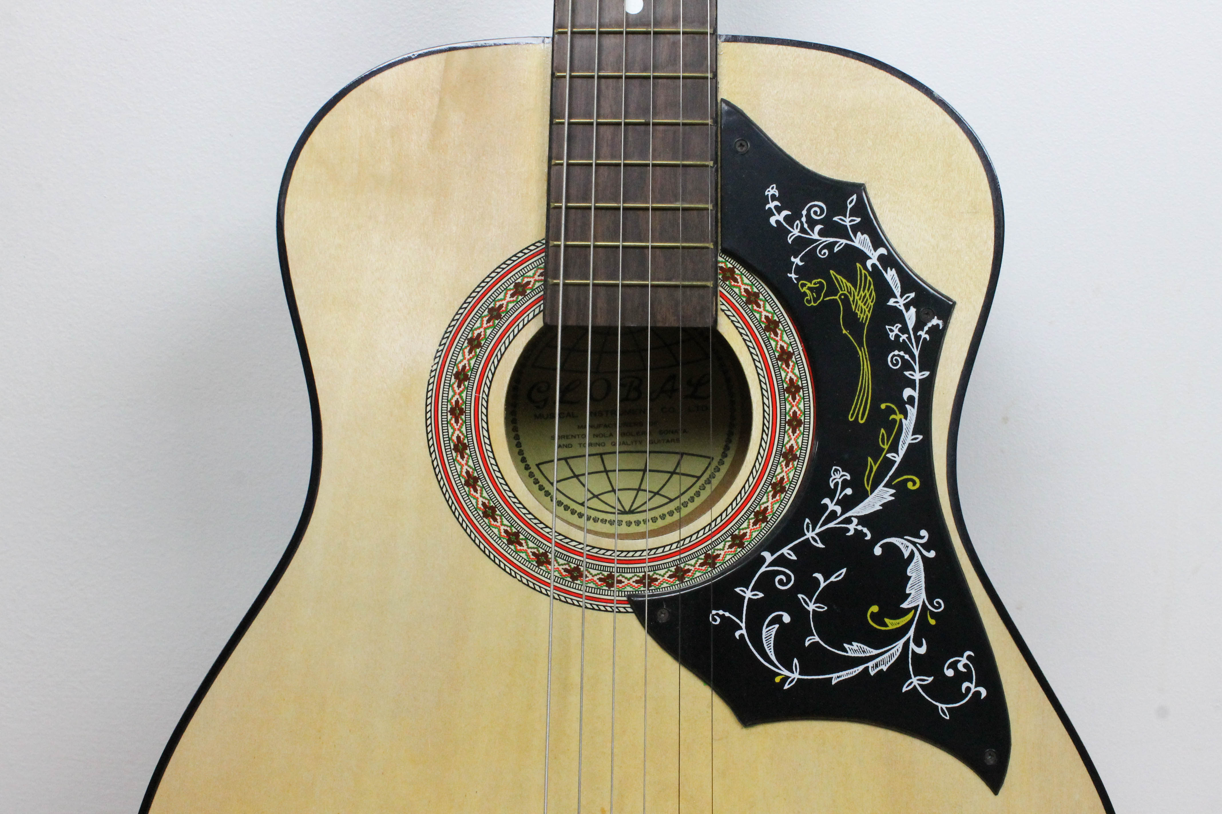Global Musical Instruments Guitar