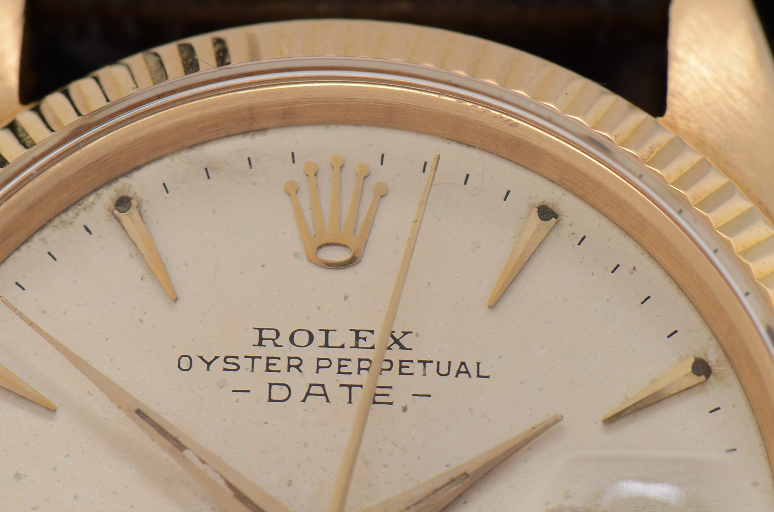 Rolex Perpetual Date 18K Solid Gold 34mm Silver Index Automatic