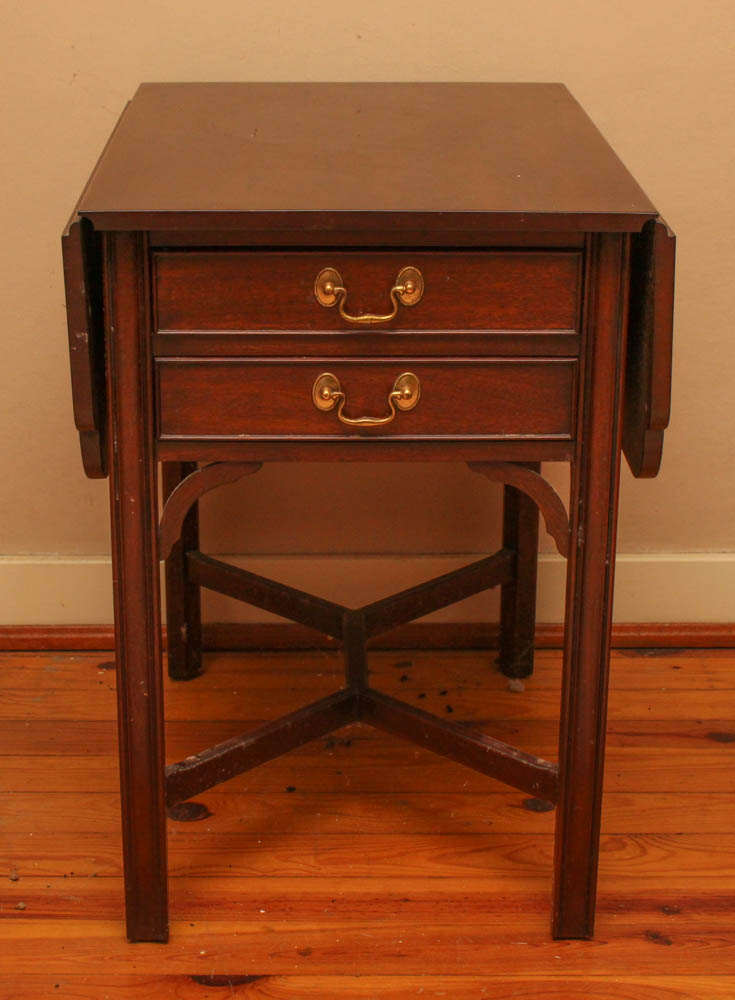 Henkel Harris Drop Leaf Side Table