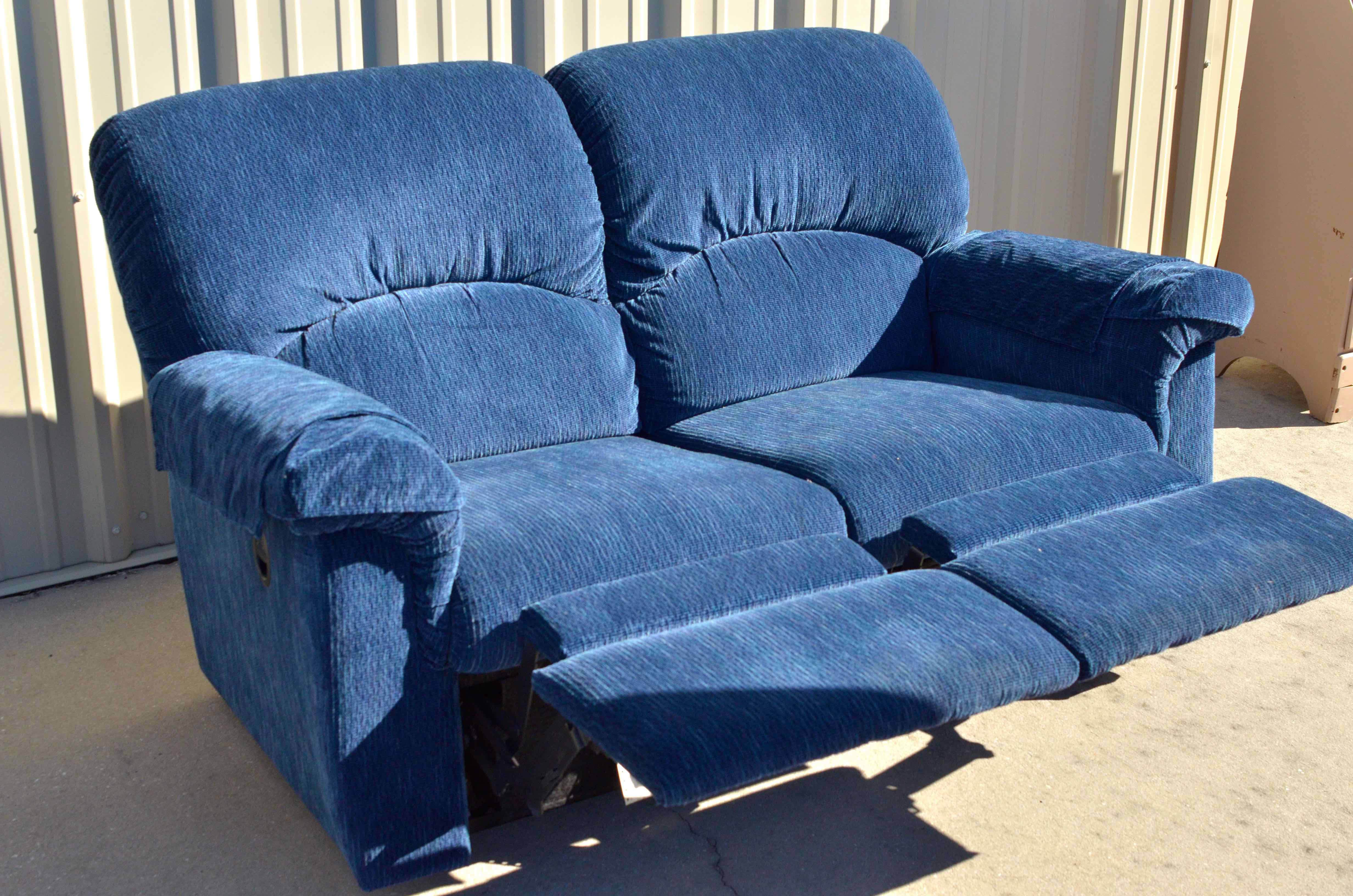 La-Z-Boy Loveseat Recliner in Blue Velour