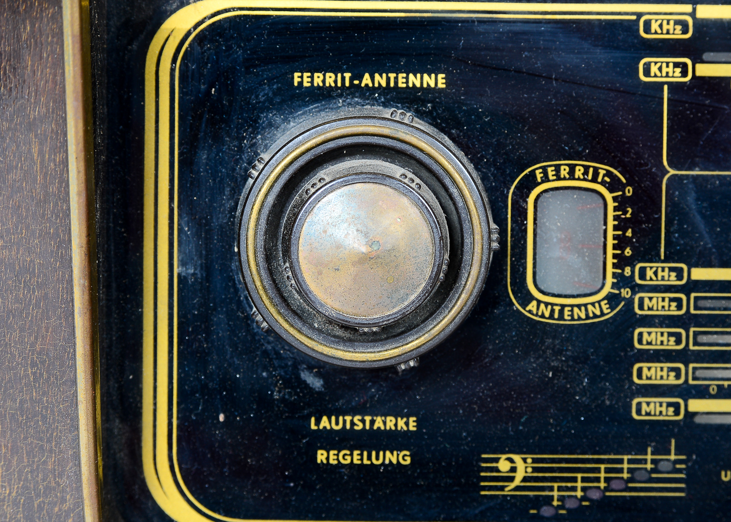 Grundig Majestic 3D Klang Radio