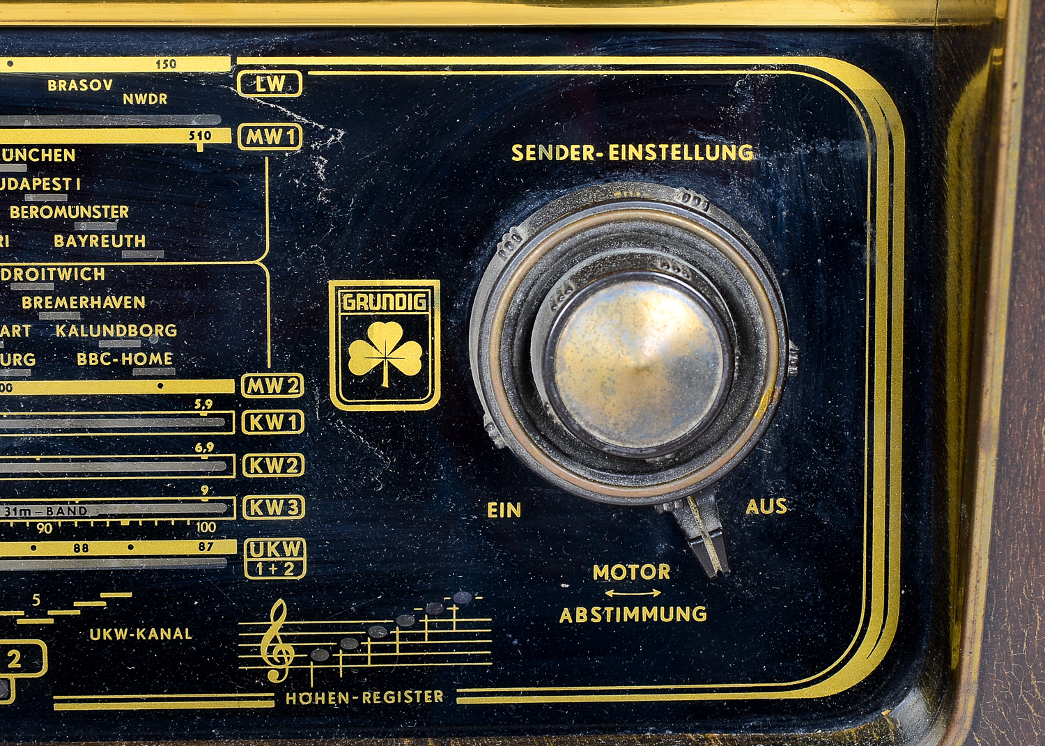 Grundig Majestic 3D Klang Radio