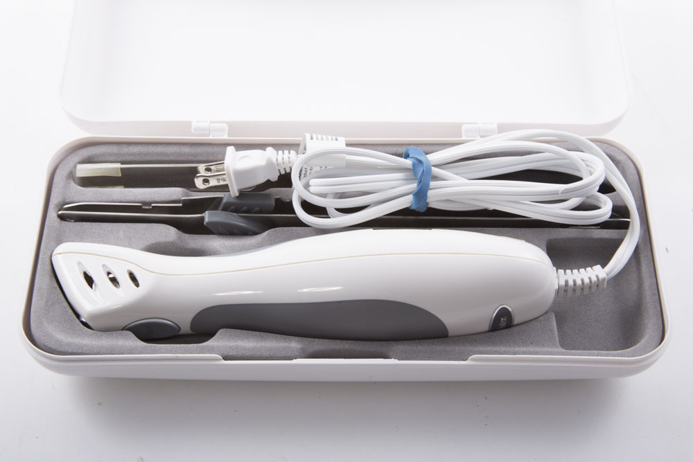 Oster Electric Carving Knife and Cutco Wood Block Knife Set