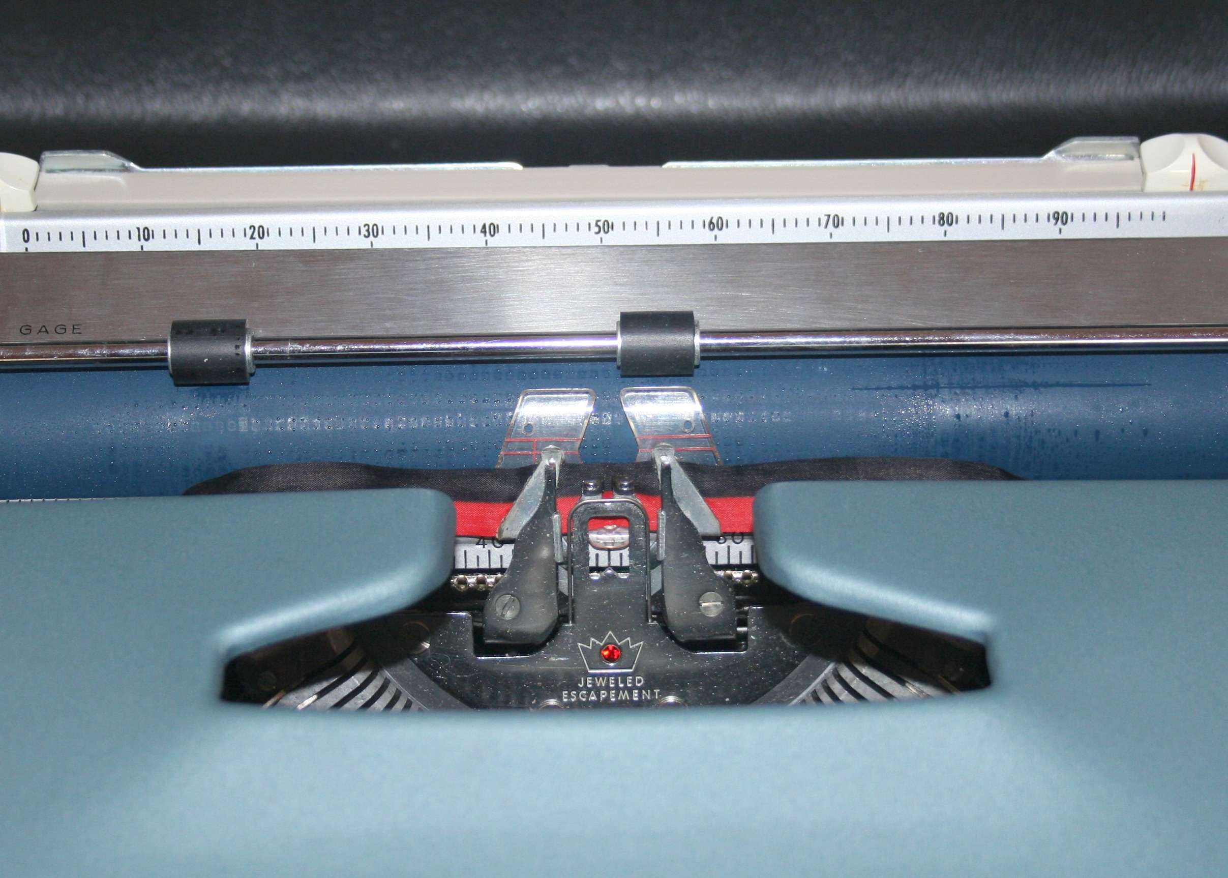 Smith Corona Portable Manual Typewriter