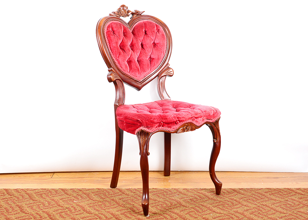 Vintage discount heart chair