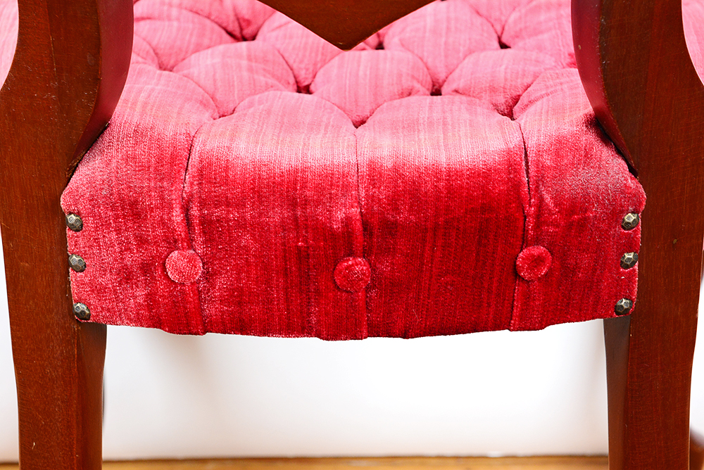 Vintage Heart Back Side Chair