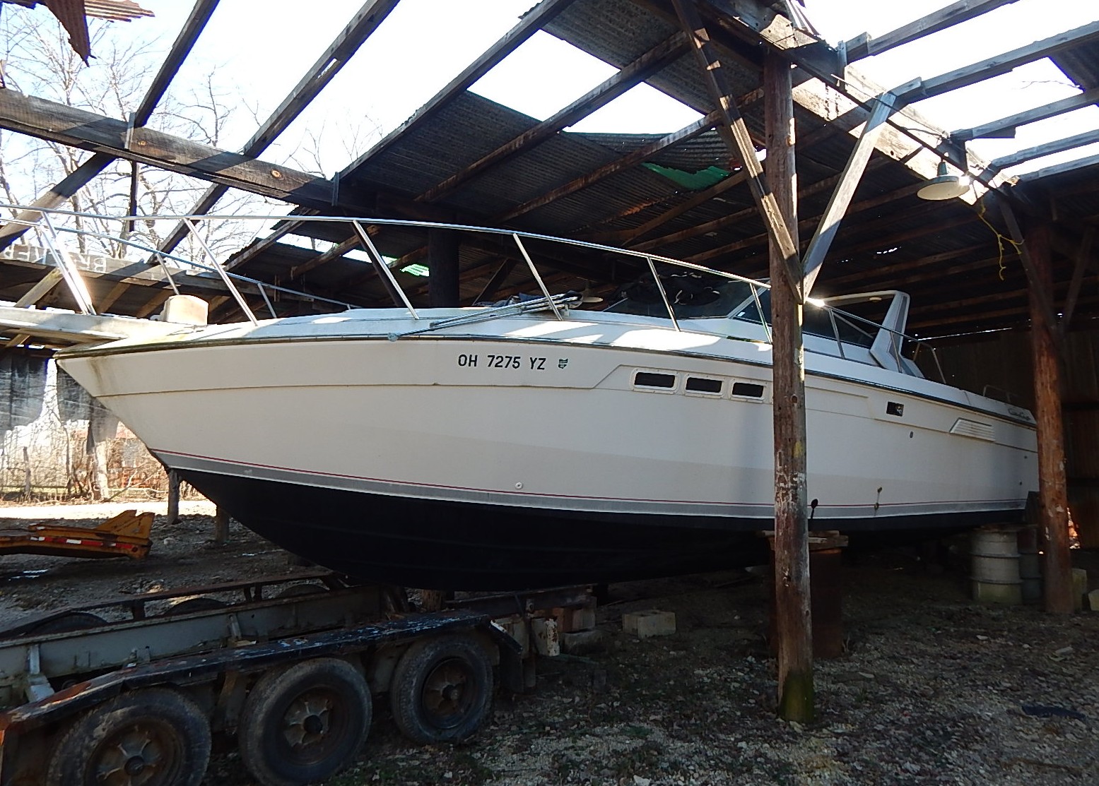 1987 33' Chris Craft 'Amerosport' Watercraft Boat - Project