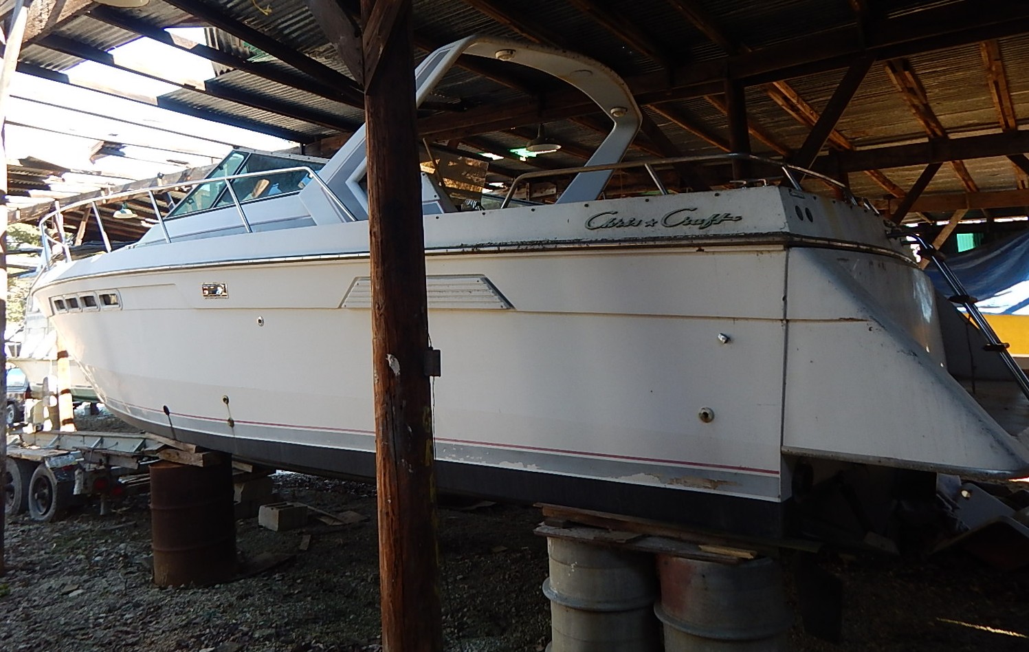 1987 33' Chris Craft 'Amerosport' Watercraft Boat - Project