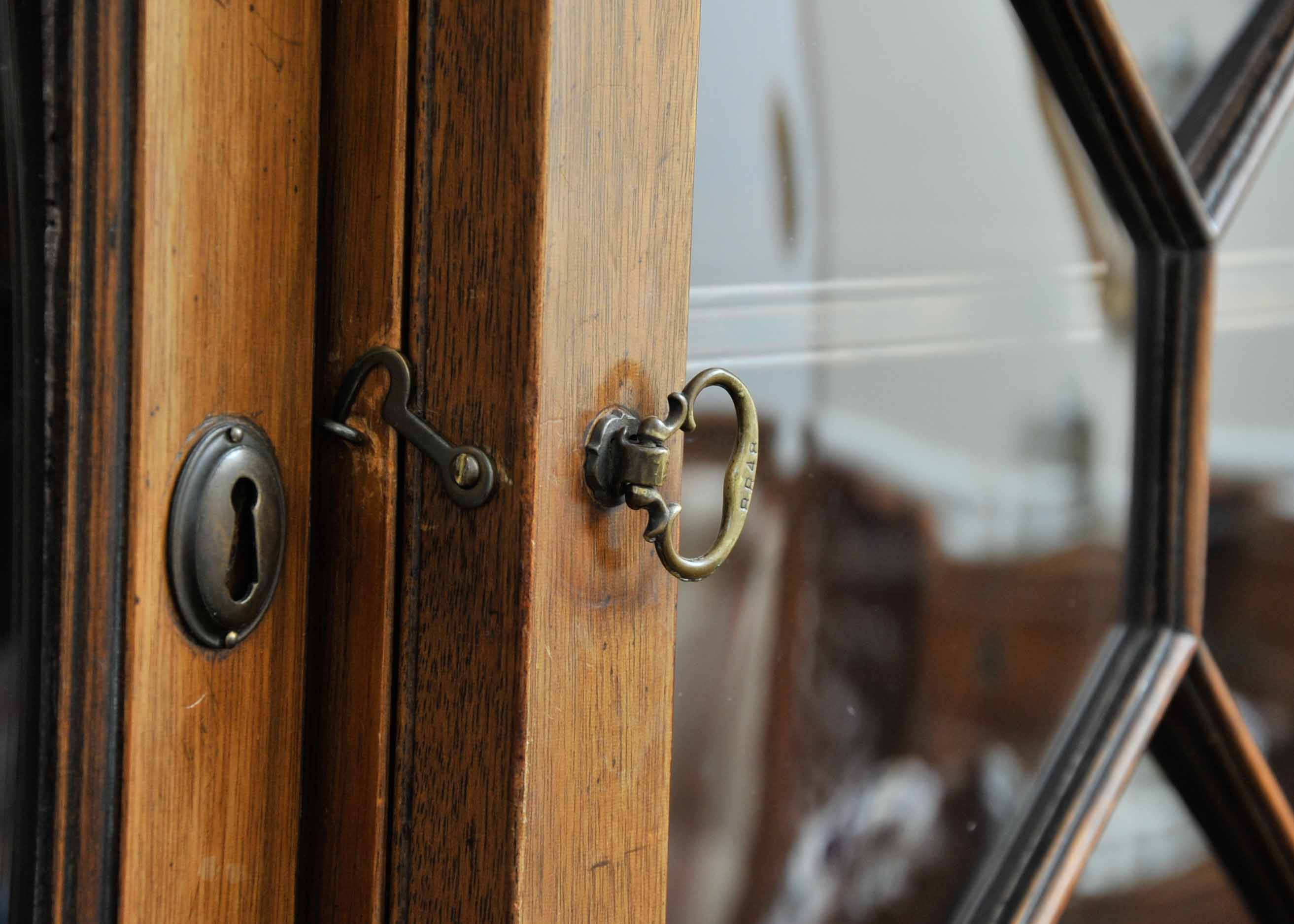 Baker Furniture George III Style Breakfront China Cabinet