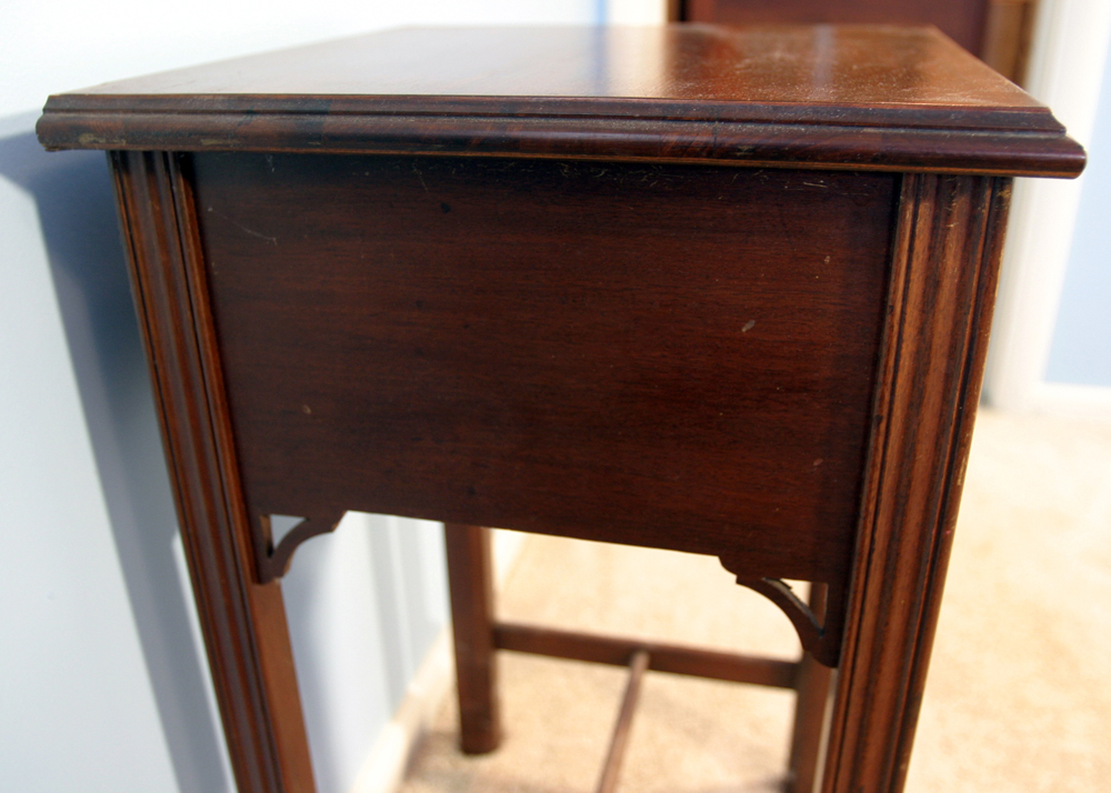 Accent Table