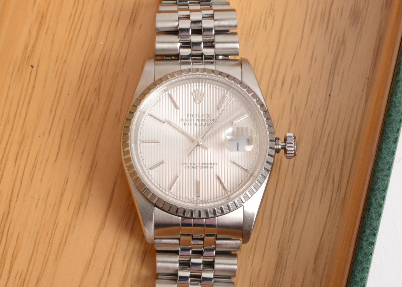 Rolex Datejust Steel 16220 36mm Silver Tapestry Automatic Watch