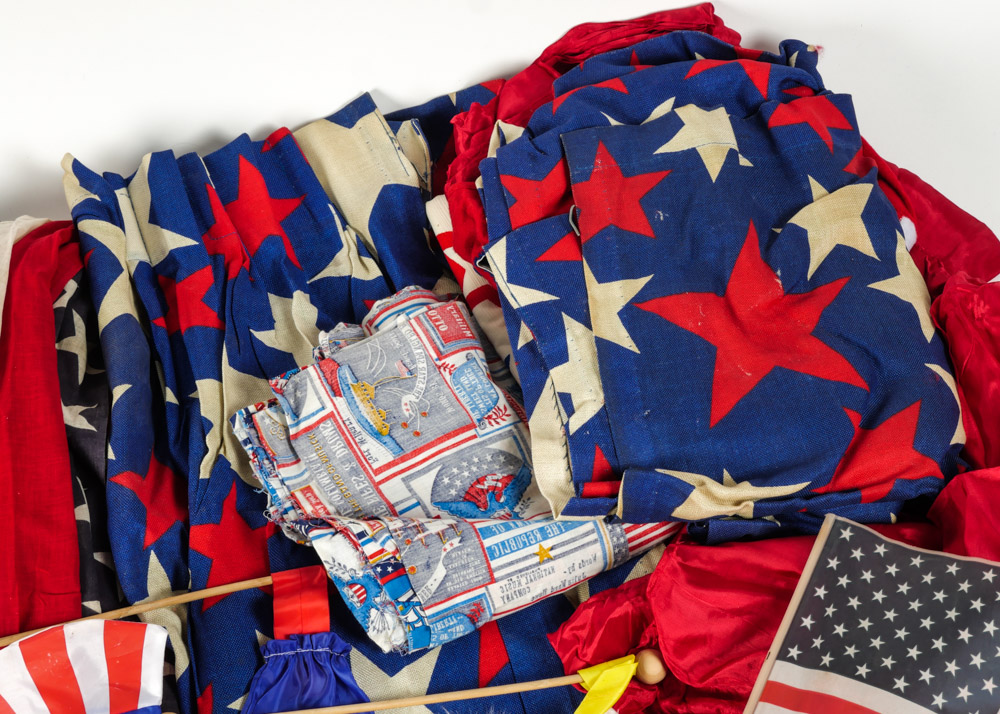 Assortment of American Decor and Collectibles