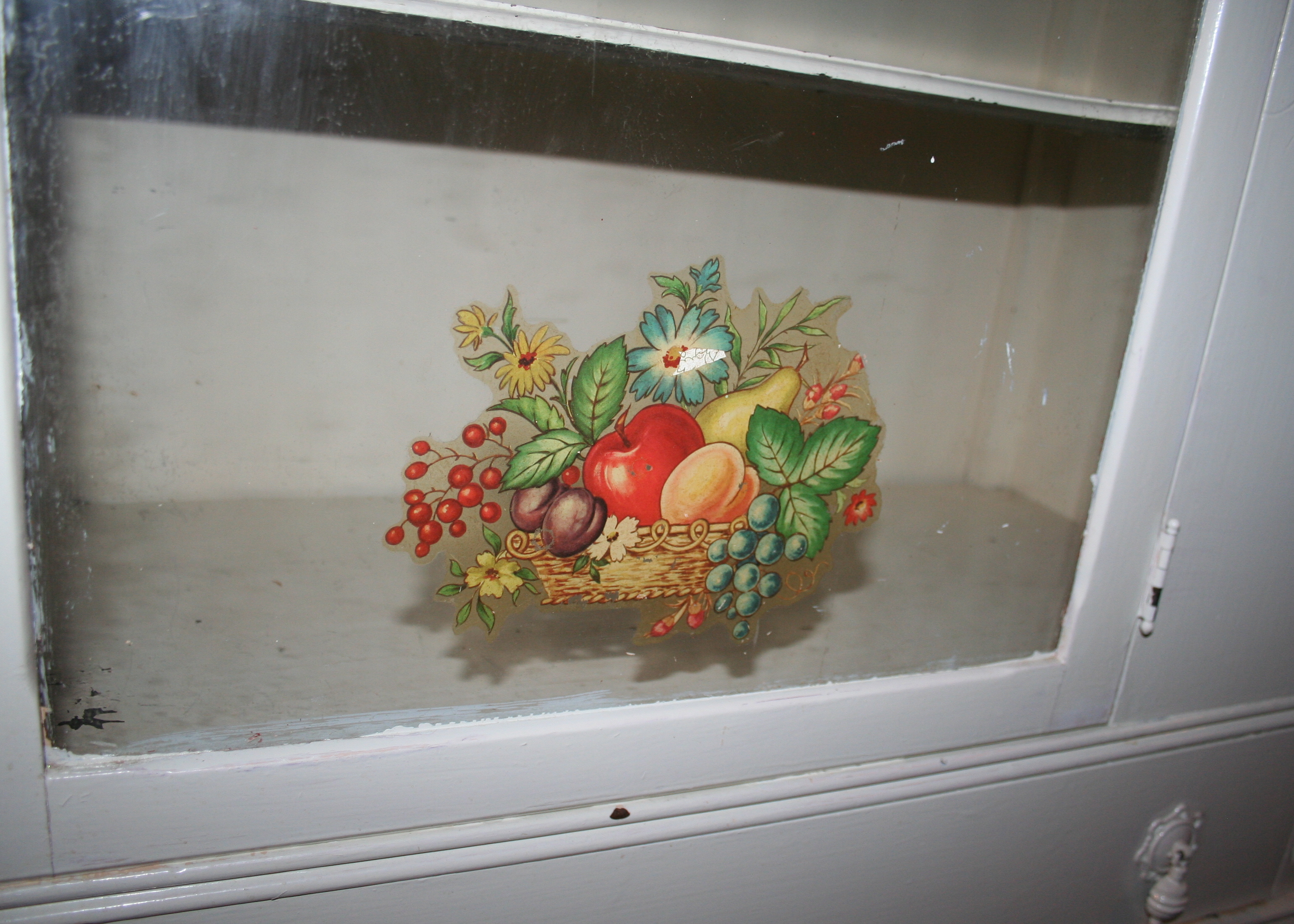 Vintage Country Style Cupboard